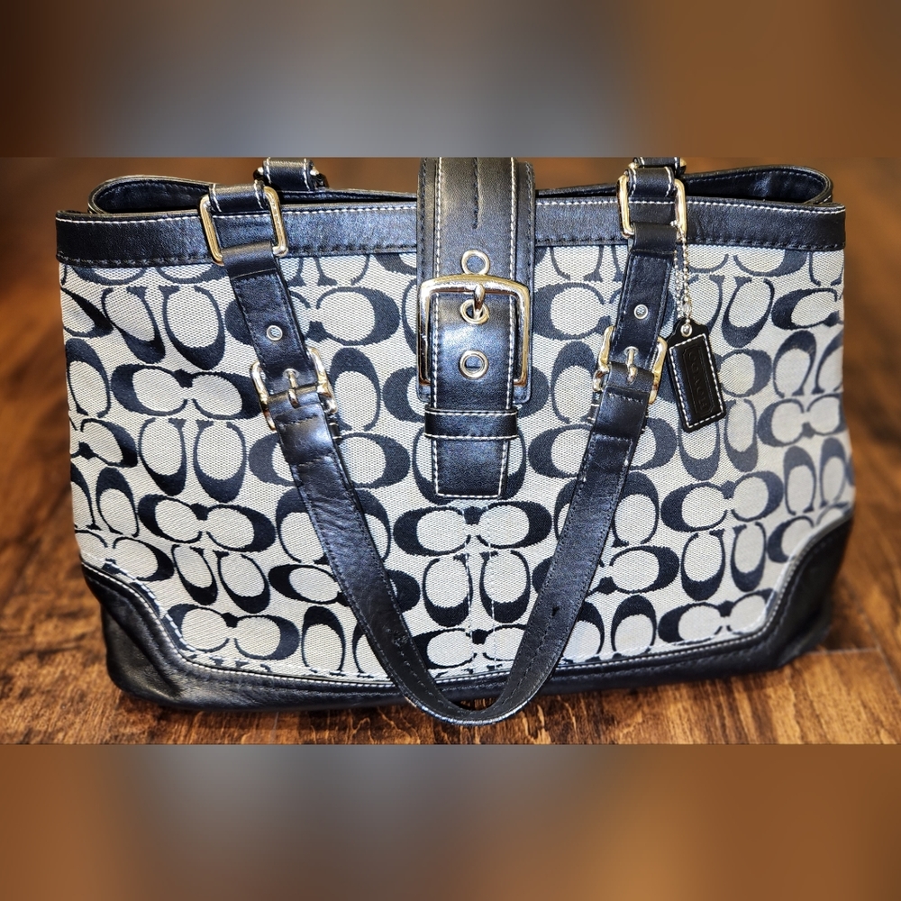 Coach Hampton Signature Handbag
